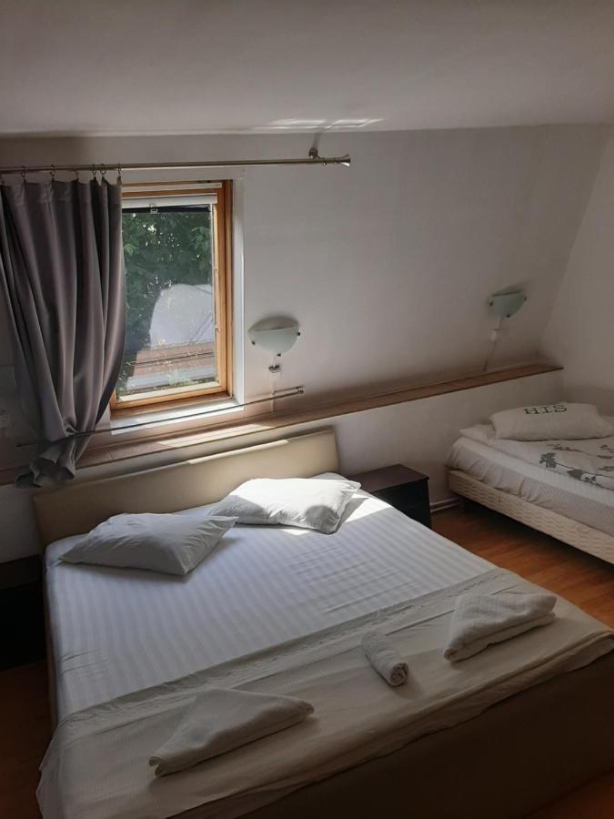 Piccola Italia Casa Racovita Cluj-Napoca Exteriör bild