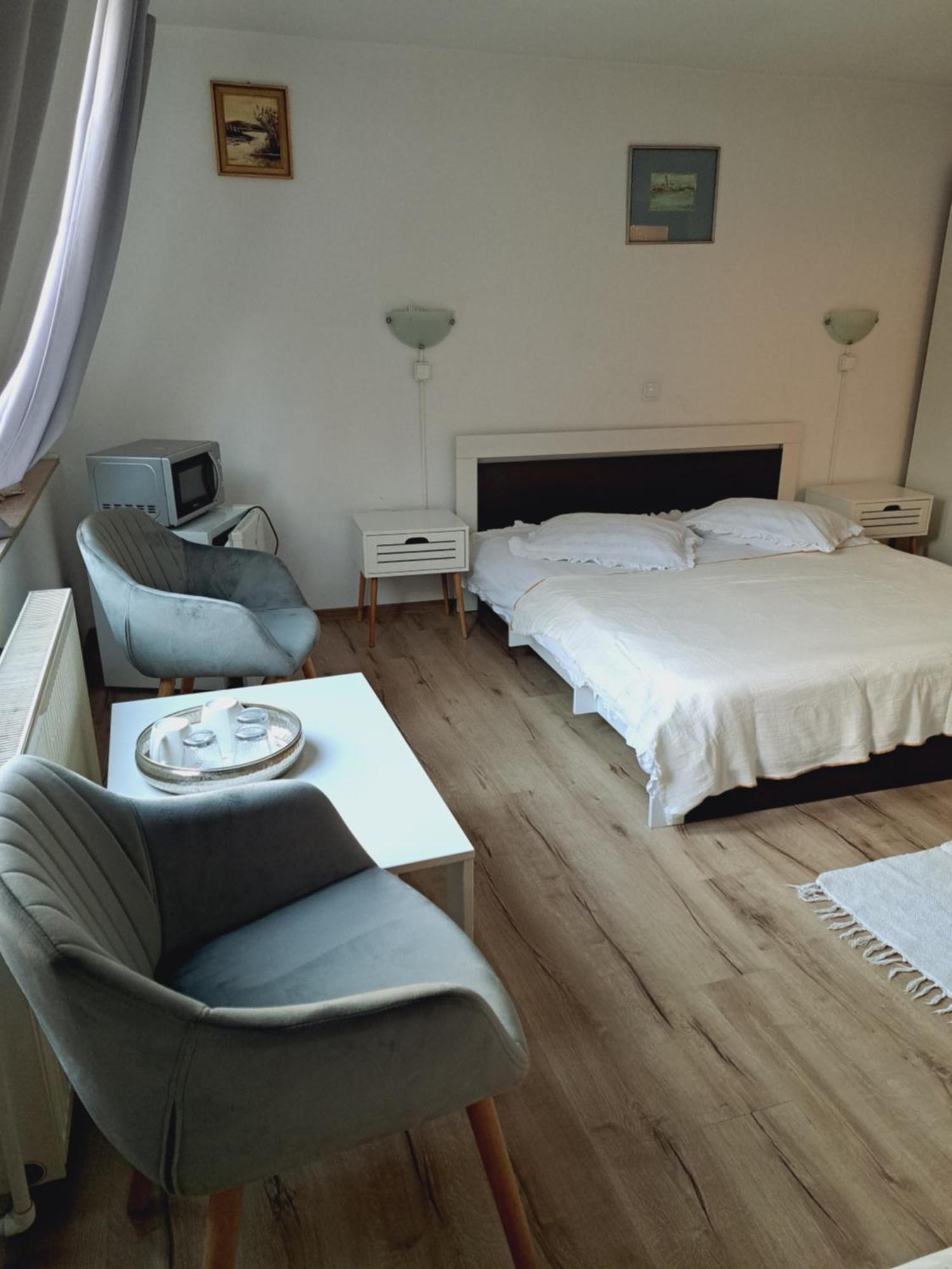 Piccola Italia Casa Racovita Cluj-Napoca Exteriör bild