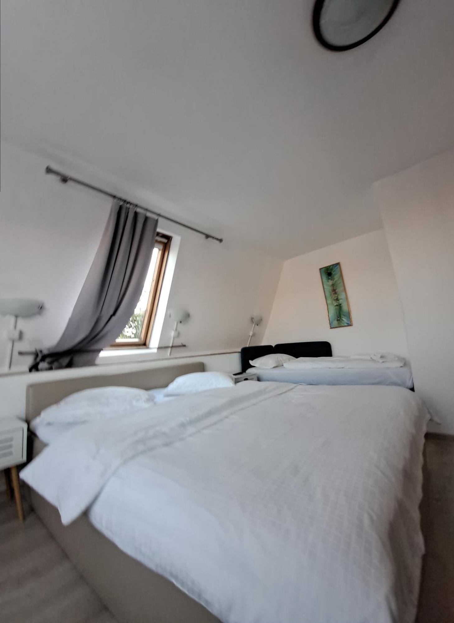 Piccola Italia Casa Racovita Cluj-Napoca Exteriör bild